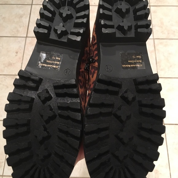 Leopard high top boots - Picture 4 of 4